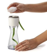 Chef'n - Emulstir Salad Dressing Bottle